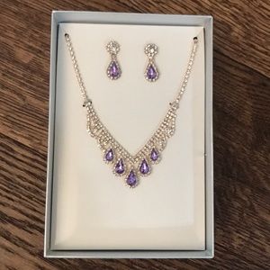 NWT Earring and Necklace Set